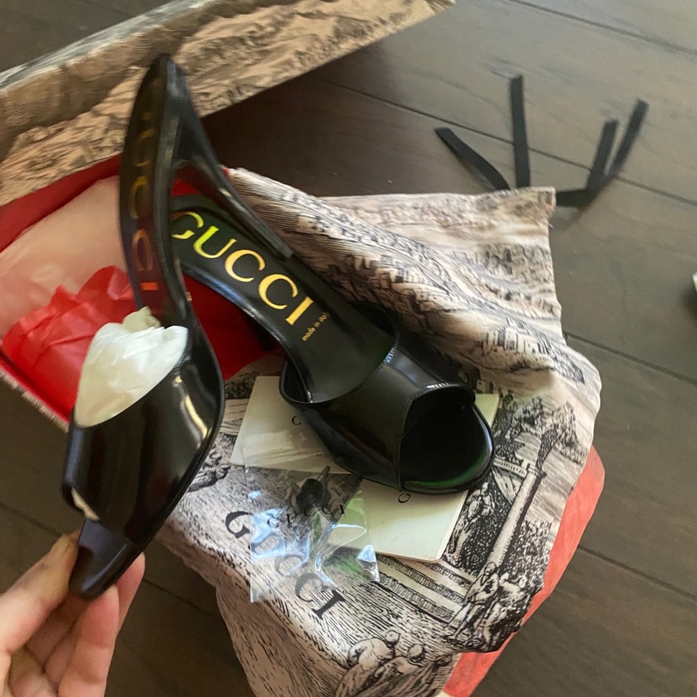 Gucci heel